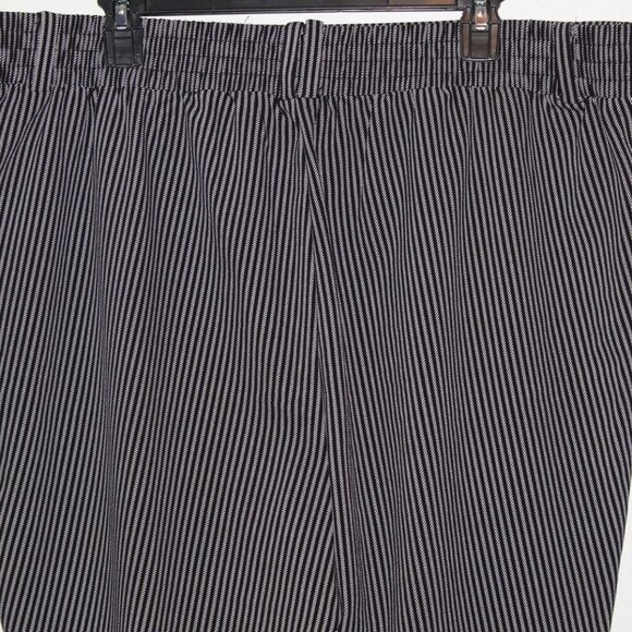 Torrid Pull On Taper Stretch Crepe High Rise Pant Black Plus Size 2 2X H13651 - Picture 6 of 10